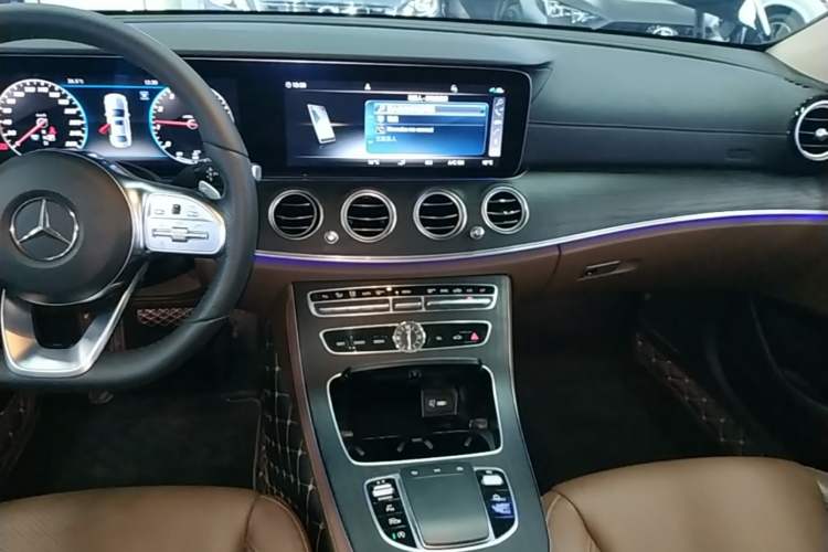Used Mercedes-Benz E-Class 2020 Restyled E 300 L Sporty and Stylish Edition Audio And AC Panel