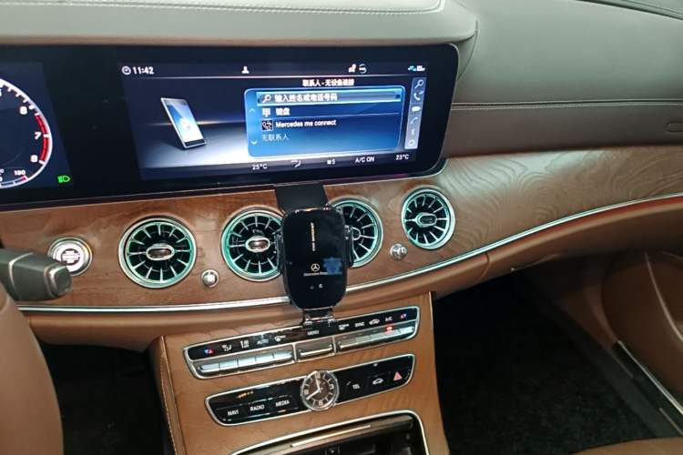 Used Mercedes-Benz E-Class 2020 Facelift E 300 L Stylish Edition Audio And AC Panel