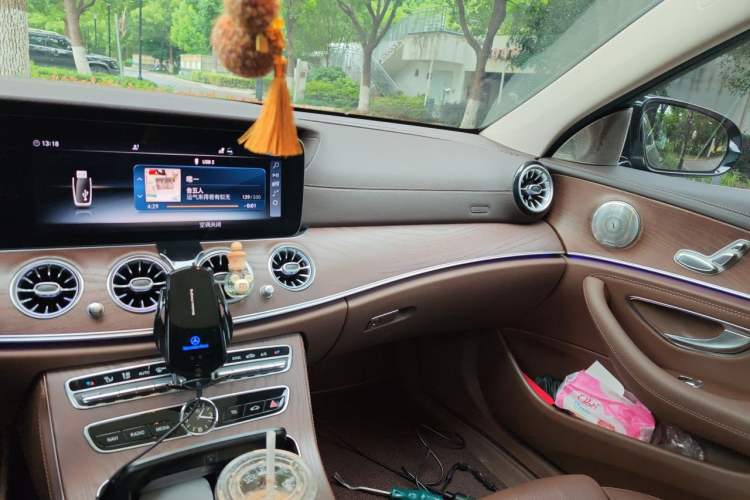 Used Mercedes-Benz E-Class 2020 Facelift E 260 L Audio And AC Panel