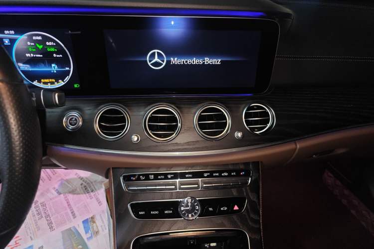 Used Mercedes-Benz E-Class 2020 Facelift E 260 L Sport Edition Audio And AC Panel