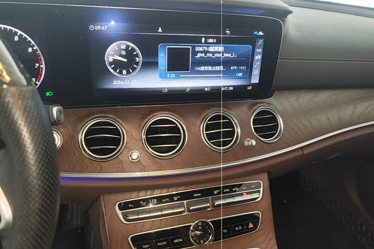 Used Mercedes-Benz E-Class 2020 E 300 L Stylish Model Audio And AC Panel