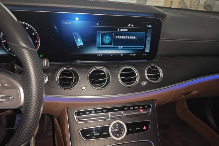 Used Mercedes-Benz E-Class 2020 Restyled E 300 L Sporty and Stylish Edition Audio And AC Panel