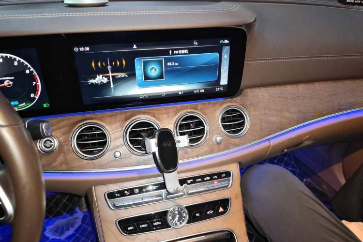 Used Mercedes-Benz E-Class 2020 Facelift E 260 L Audio And AC Panel