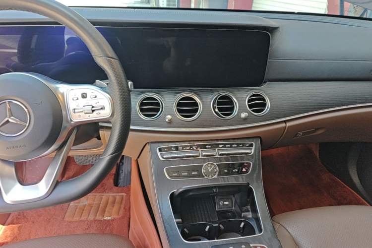 Used Mercedes-Benz E-Class 2020 E 300 L Sporty and Stylish Model Audio And AC Panel