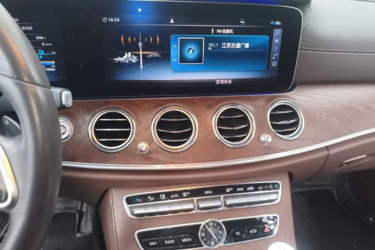 Used Mercedes-Benz E-Class 2020 E 300 L Stylish Model Audio And AC Panel
