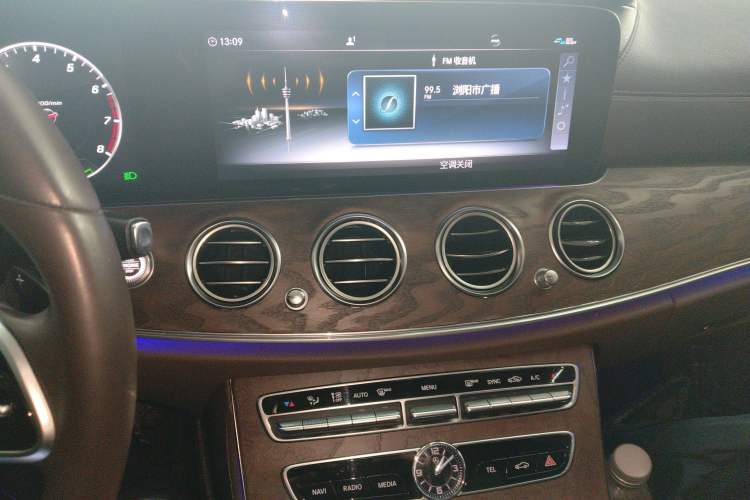 Used Mercedes-Benz E-Class 2020 E 260 L Audio And AC Panel