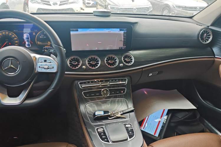 Used Mercedes-Benz E-Class 2020 Restyled E 300 L Sport Exclusive Edition Audio And AC Panel