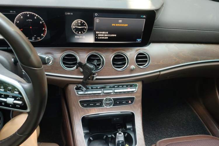 Used Mercedes-Benz E-Class 2020 E 300 L Stylish Model Audio And AC Panel
