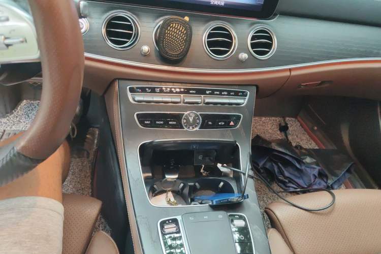 Used Mercedes-Benz E-Class 2020 Facelift E 260 L Sport Edition Audio And AC Panel