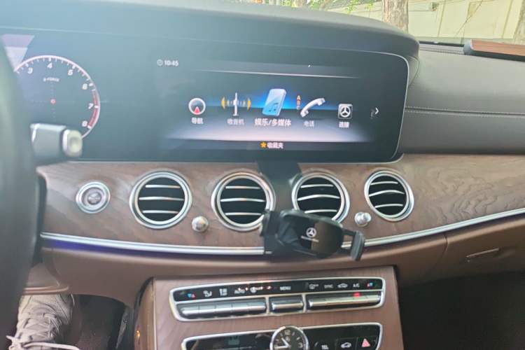 Used Mercedes-Benz E-Class 2020 E 300 L Luxury Model Audio And AC Panel