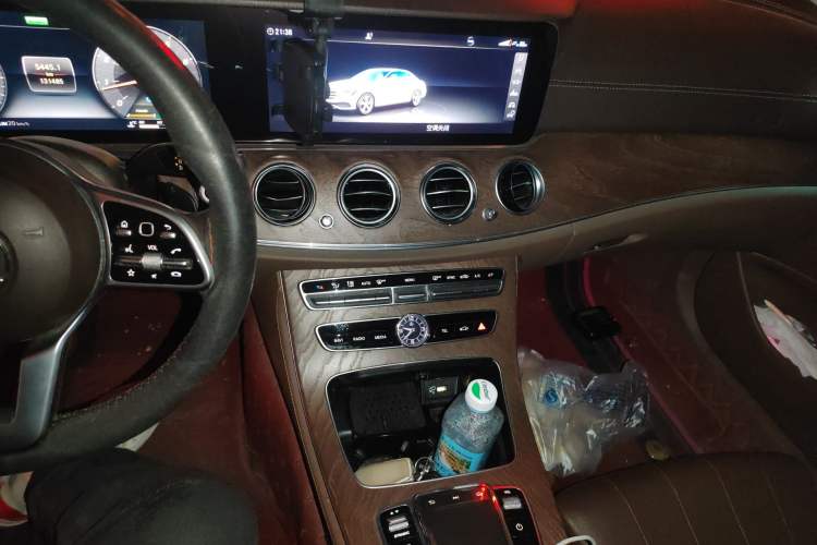 Used Mercedes-Benz E-Class 2020 E 260 L Audio And AC Panel