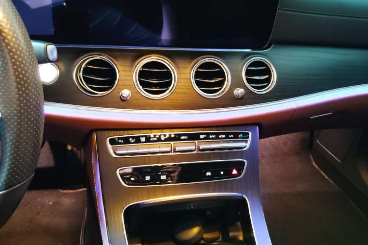 Used Mercedes-Benz E-Class 2020 Restyled E 300 L Sporty and Stylish Edition Audio And AC Panel