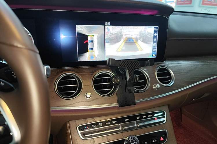 Used Mercedes-Benz E-Class 2020 Restyled E 300 L Exclusive Edition Audio And AC Panel