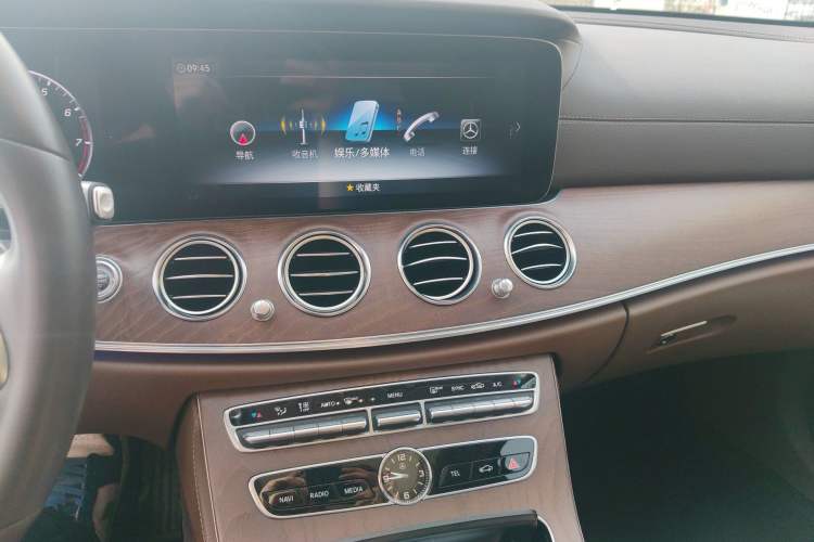 Used Mercedes-Benz E-Class 2020 Facelift E 300 L Stylish Edition Audio And AC Panel