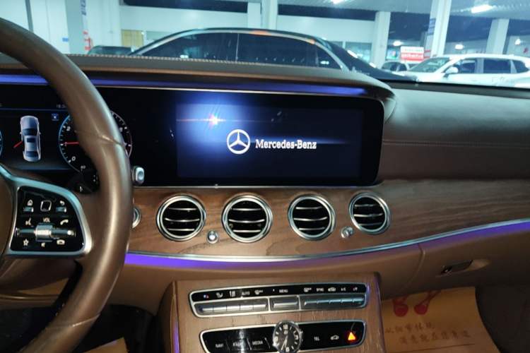 Used Mercedes-Benz E-Class 2020 E 300 L Luxury Model Audio And AC Panel
