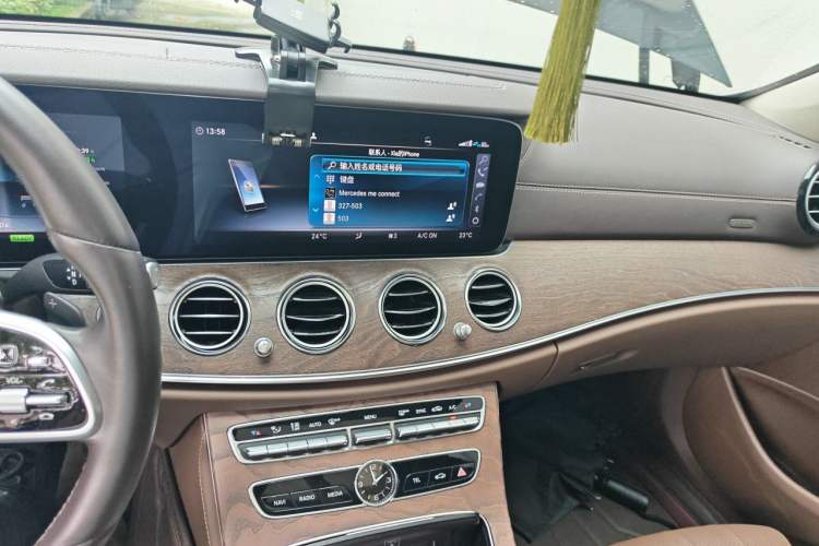 Used Mercedes-Benz E-Class 2020 E 260 L 4MATIC Audio And AC Panel