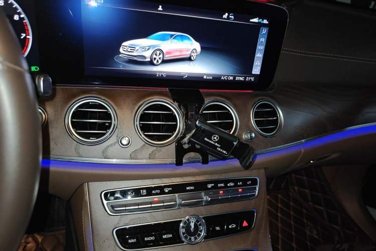 Used Mercedes-Benz E-Class 2020 Restyled E 300 L Exclusive Edition Audio And AC Panel