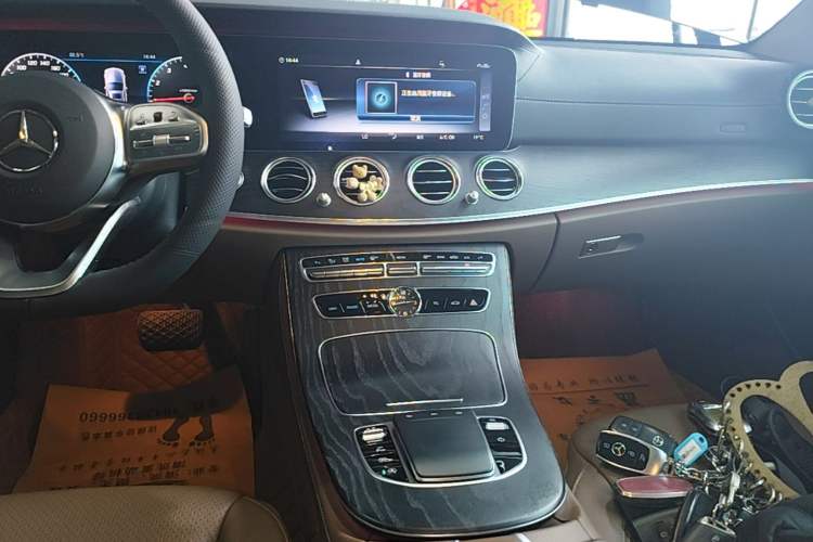 Used Mercedes-Benz E-Class 2020 Restyled E 300 L Sporty and Stylish Edition Audio And AC Panel