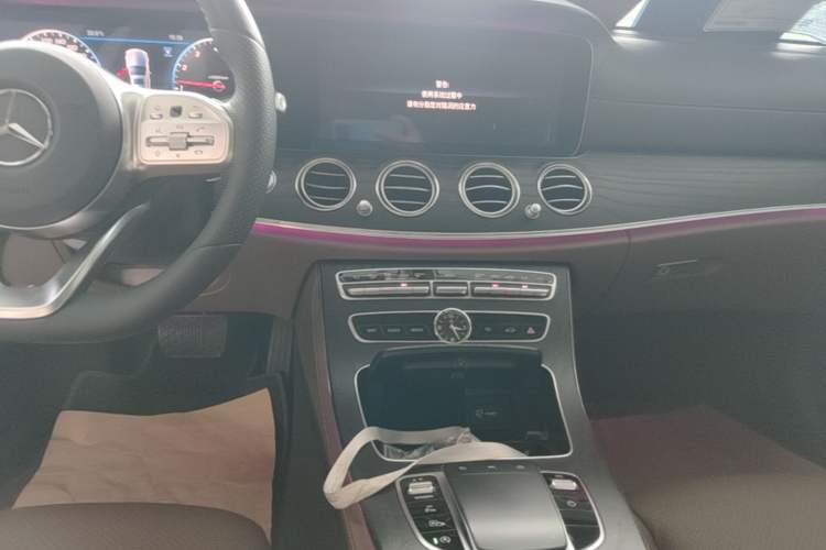 Used Mercedes-Benz E-Class 2020 Restyled E 300 L Sporty and Stylish Edition Audio And AC Panel