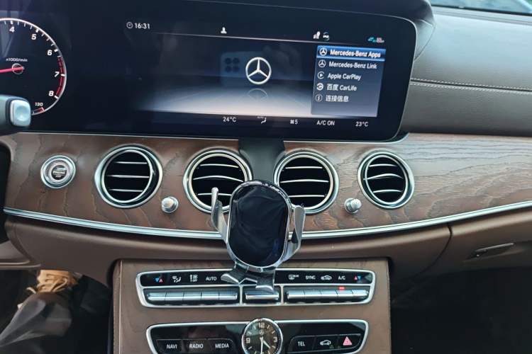 Used Mercedes-Benz E-Class 2020 Facelift E 300 L Stylish Edition Audio And AC Panel
