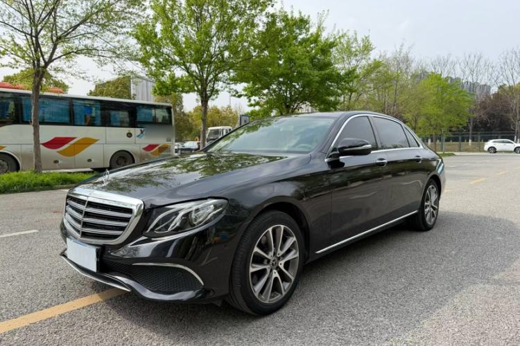 Ojetý Mercedes-Benz E-Class 2020 E 260 L Guazi used car, China used car export, Used car for sale, Used cars, Cheapest cars for sale