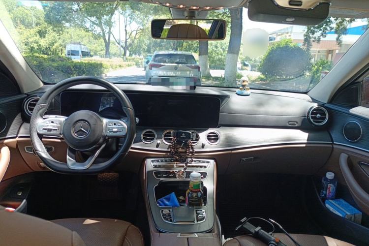 Used Mercedes-Benz E-Class 2020 Restyled E 300 L Sporty and Stylish Edition Center Console