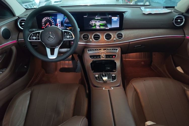 Used Mercedes-Benz E-Class 2020 E 300 L Stylish Model Center Console