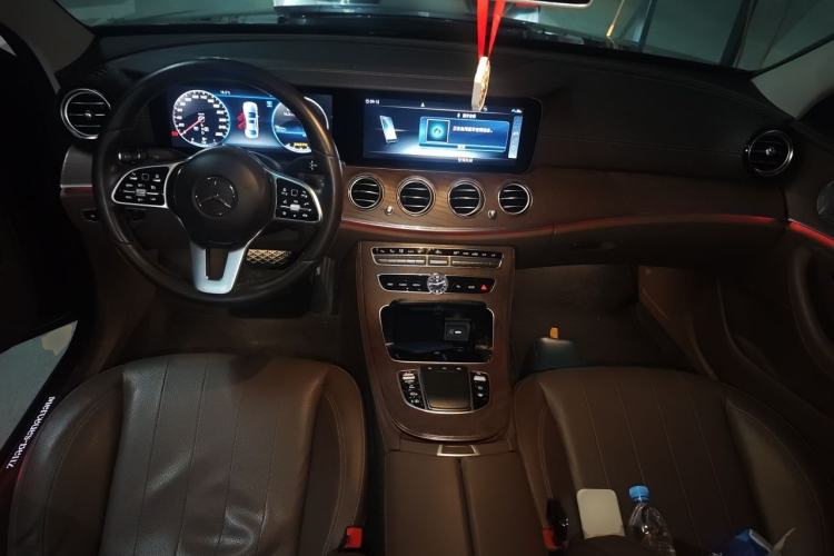 Used Mercedes-Benz E-Class 2020 E 300 L Luxury Model Center Console