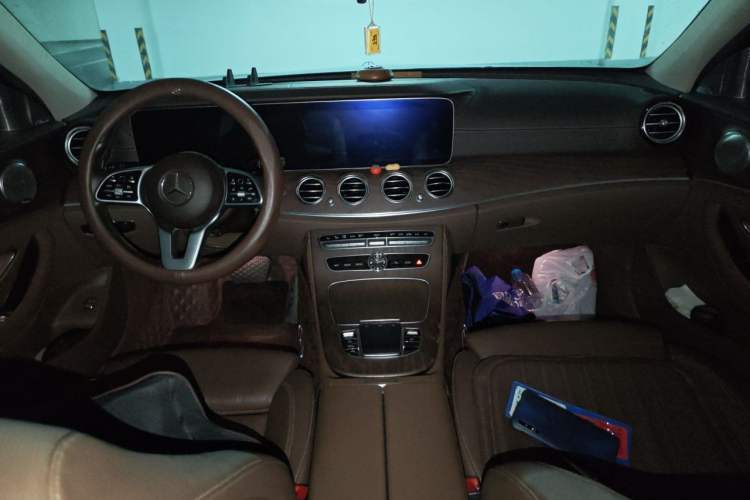 Used Mercedes-Benz E-Class 2020 Facelift E 260 L Center Console