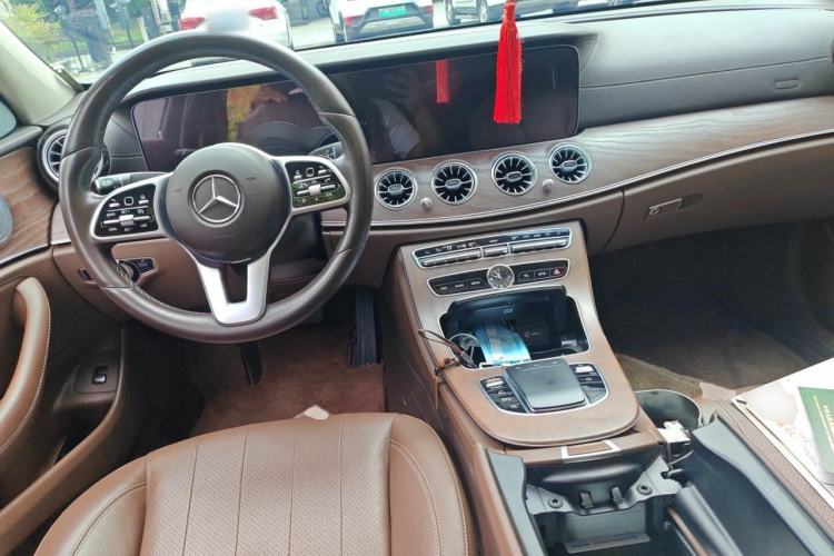Used Mercedes-Benz E-Class 2020 E 300 L Stylish Model Center Console