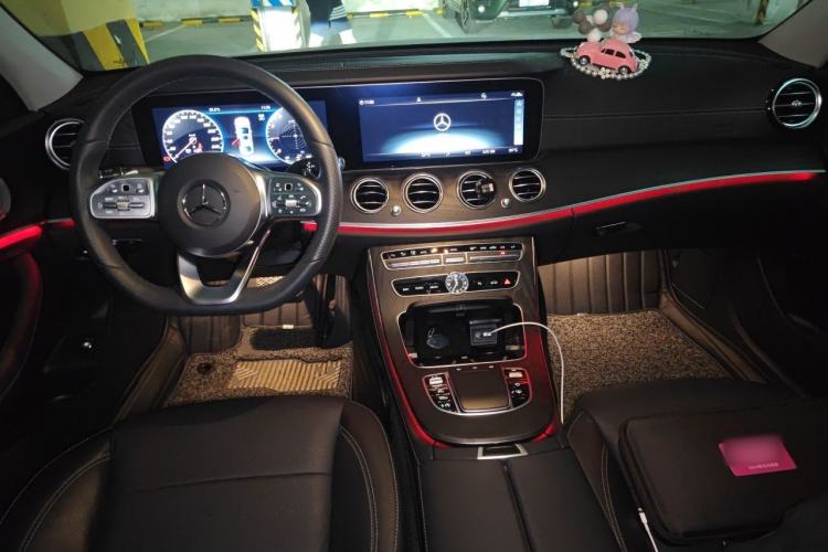 Used Mercedes-Benz E-Class 2020 Restyled E 300 L Sport Exclusive Edition Center Console
