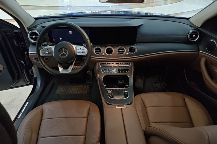 Used Mercedes-Benz E-Class 2020 Restyled E 300 L Sporty and Stylish Edition Center Console