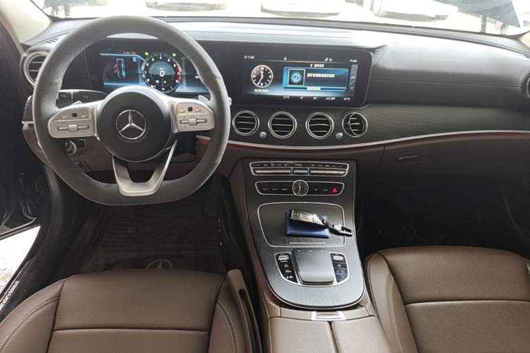 Used Mercedes-Benz E-Class 2020 Restyled E 300 L Sporty and Stylish Edition Center Console