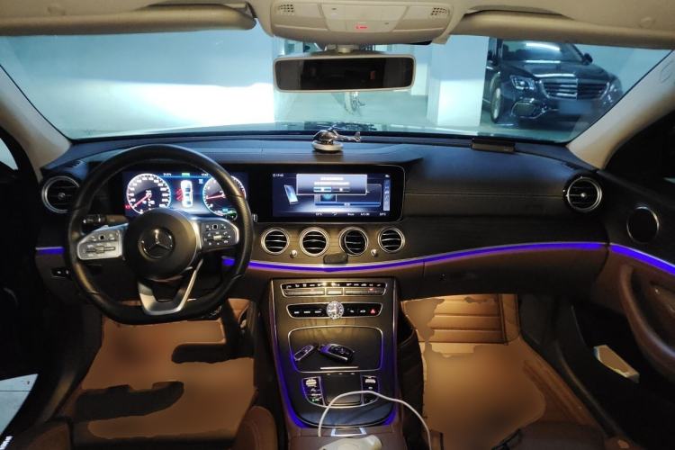 Used Mercedes-Benz E-Class 2020 Facelift E 260 L Sport Edition Center Console