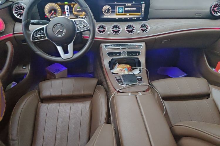 Used Mercedes-Benz E-Class 2020 Facelift E 260 L Center Console