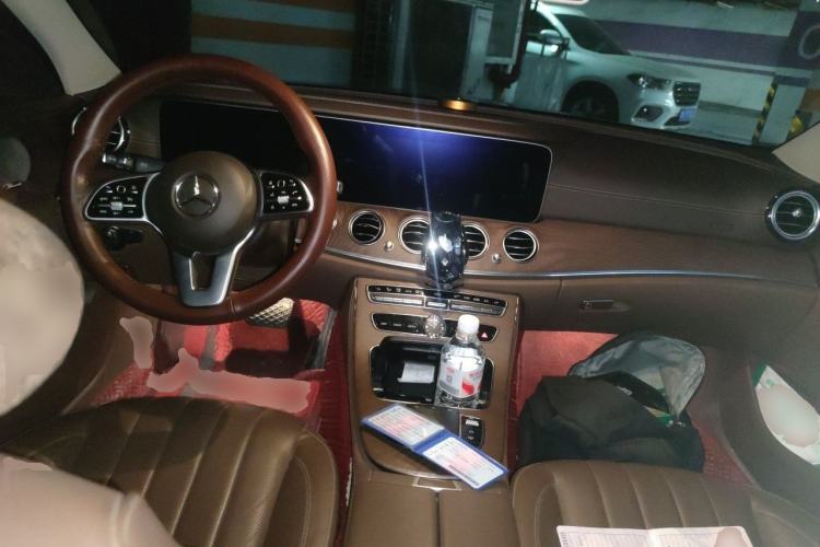 Used Mercedes-Benz E-Class 2020 Restyled E 300 L Exclusive Edition Center Console