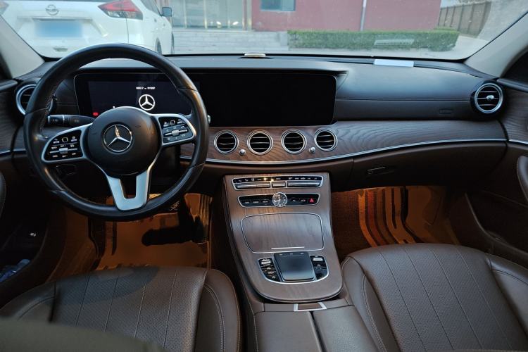Used Mercedes-Benz E-Class 2020 Facelift E 300 L Stylish Edition Center Console