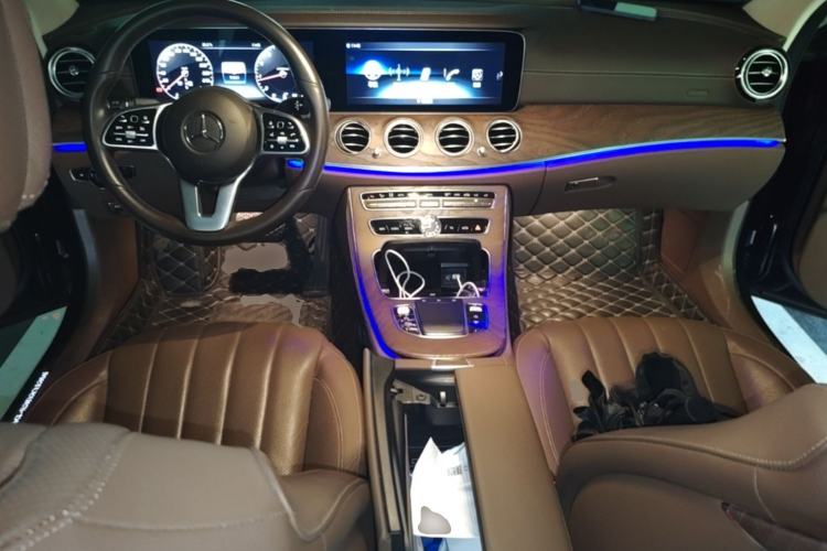 Used Mercedes-Benz E-Class 2020 Restyled E 300 L Exclusive Edition Center Console