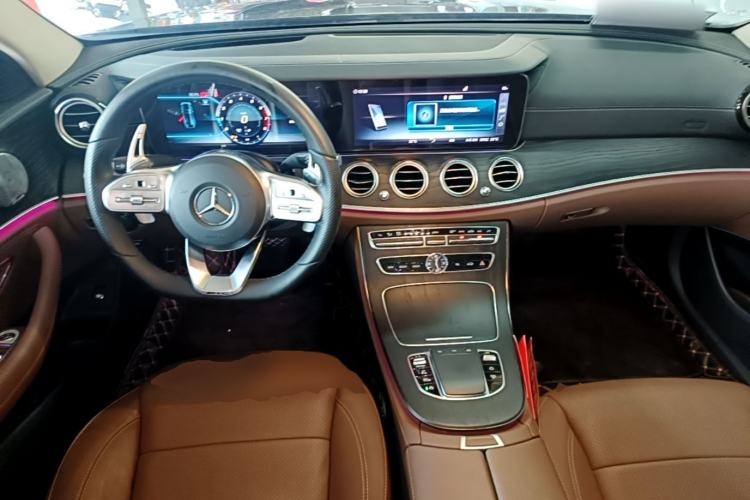 Used Mercedes-Benz E-Class 2020 Restyled E 300 L Sport Exclusive Edition Center Console