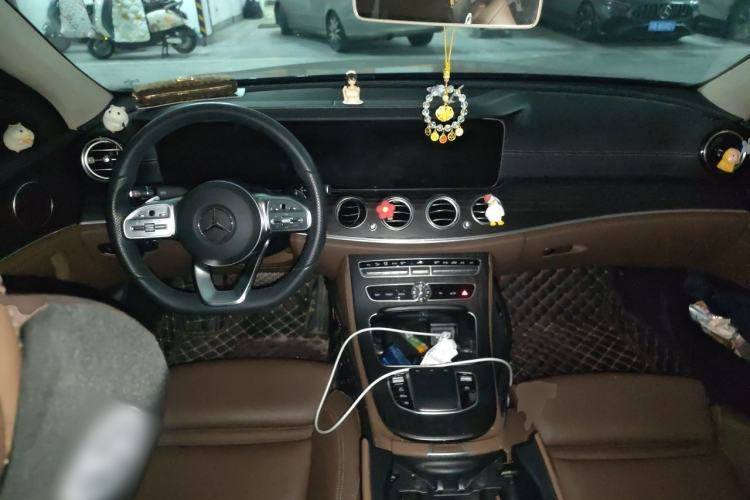 Used Mercedes-Benz E-Class 2020 E 260 L Sport Edition Center Console