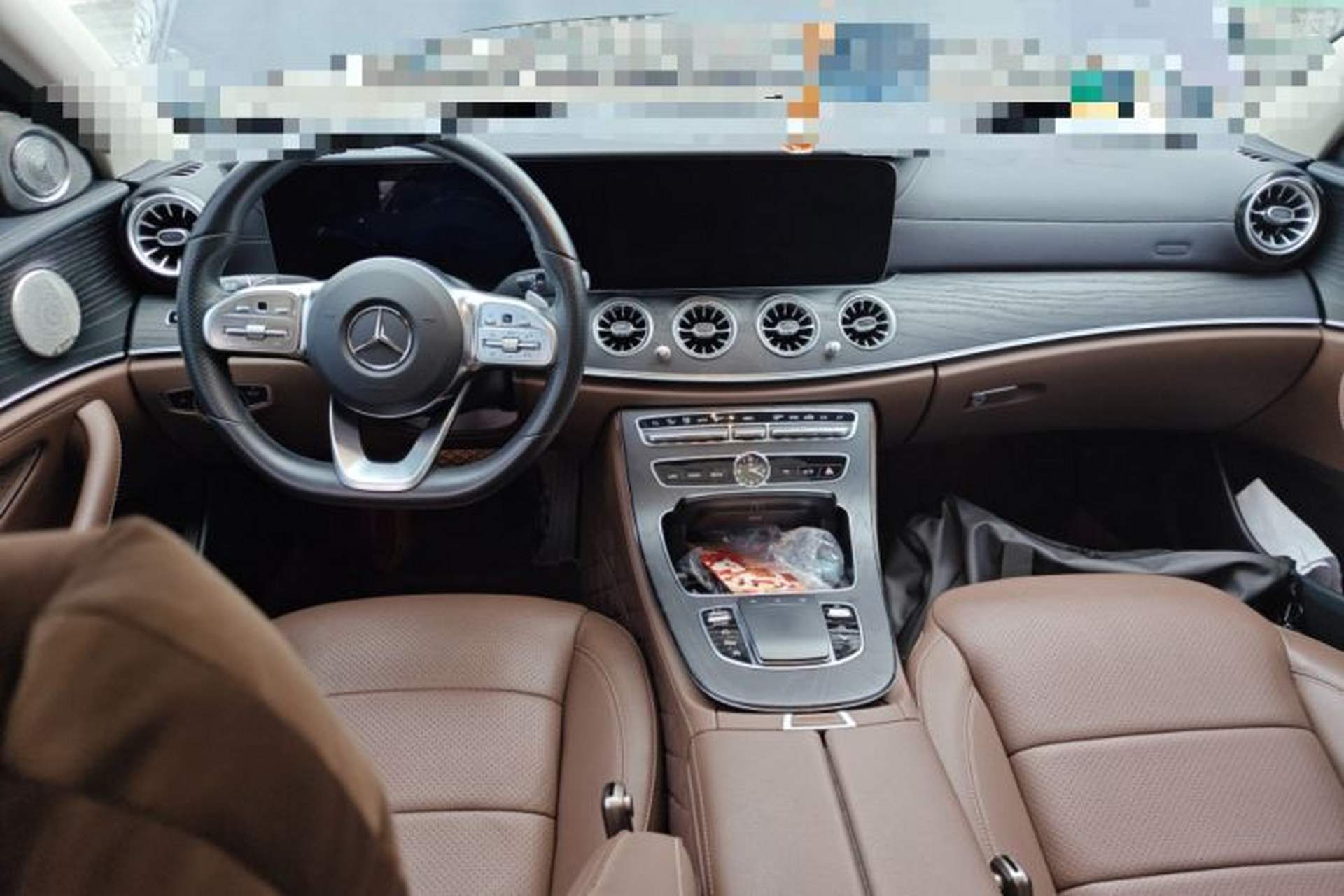 Used Mercedes-Benz E-Class 2020 Restyled E 300 L Sport Exclusive Edition Center Console