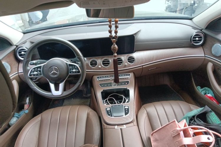 Used Mercedes-Benz E-Class 2020 Restyled E 300 L Exclusive Edition Center Console
