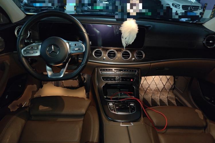 Used Mercedes-Benz E-Class 2020 Facelift E 260 L Sport Edition Center Console