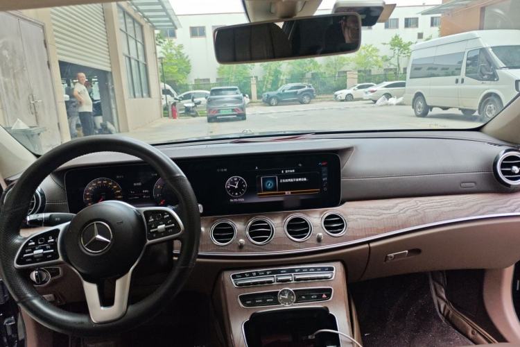 Used Mercedes-Benz E-Class 2020 E 300 L Stylish Model Center Console