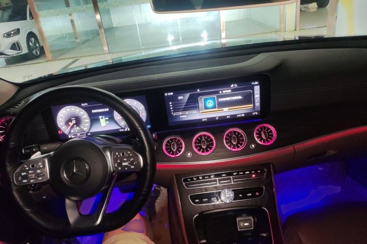 Used Mercedes-Benz E-Class 2020 Restyled E 300 L Sporty and Stylish Edition Center Console
