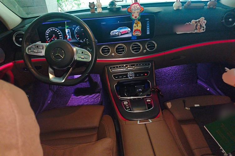 Used Mercedes-Benz E-Class 2020 Facelift E 260 L Sport Edition Center Console