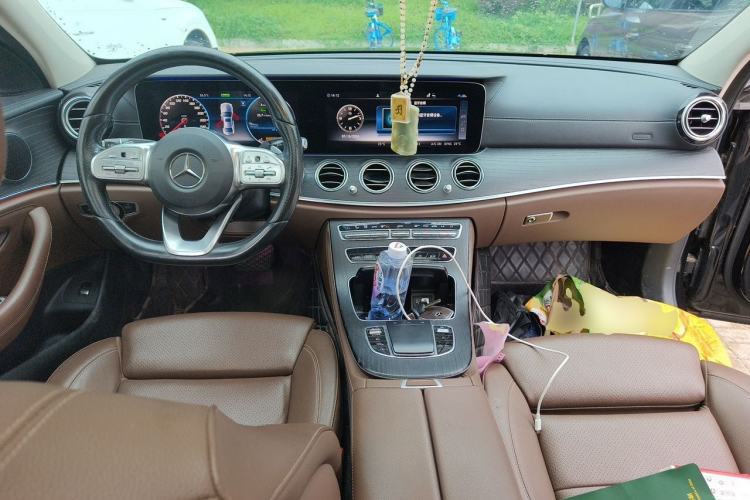 Used Mercedes-Benz E-Class 2020 Facelift E 260 L Sport Edition Center Console