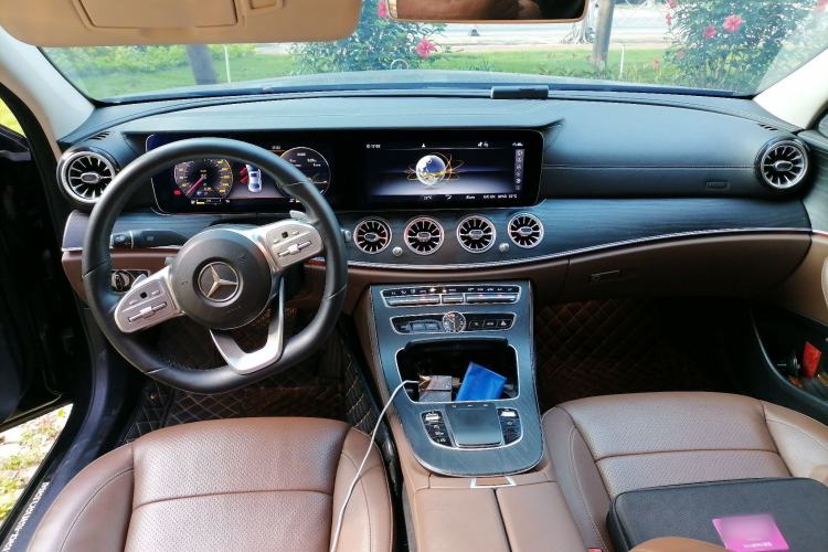 Used Mercedes-Benz E-Class 2020 E 300 L Stylish Model Center Console
