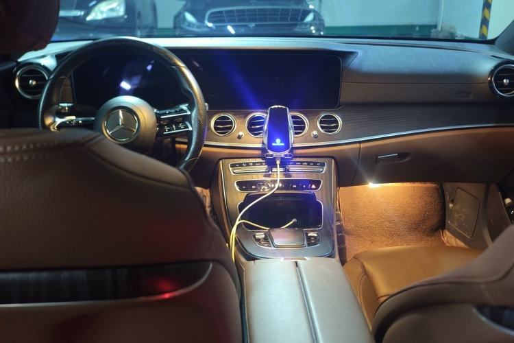 Used Mercedes-Benz E-Class 2020 E 300 L Luxury Model Center Console