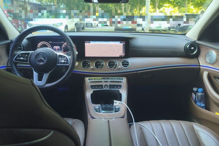 Used Mercedes-Benz E-Class 2020 Facelift E 300 L Stylish Edition Center Console